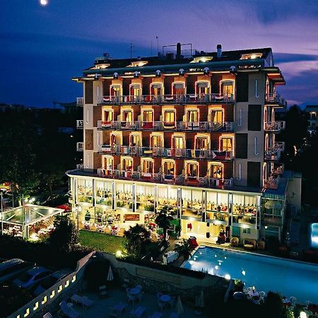 Hotel Tridentum Cesenatico Exterior photo