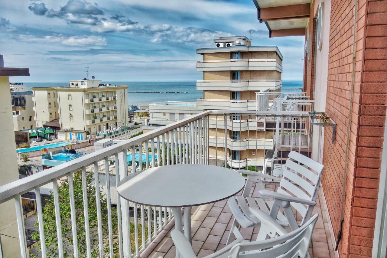 Hotel Tridentum Cesenatico Exterior photo